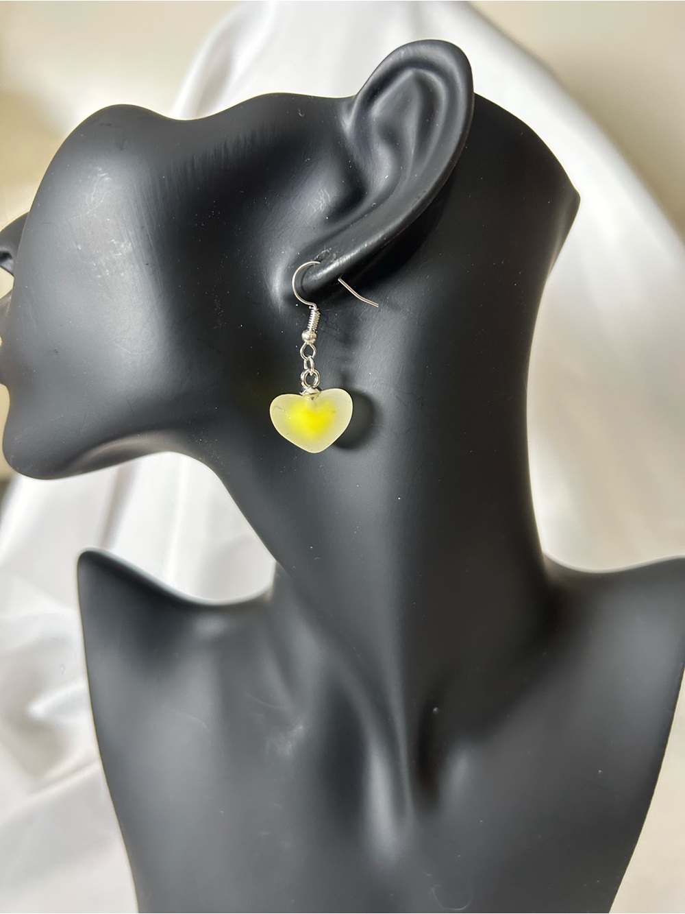 Lovely Frosted Heart Dangle Earrings. Measures 2”